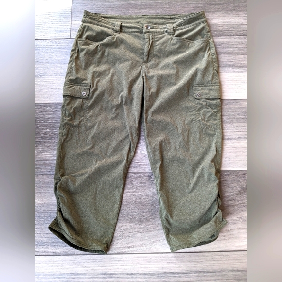 Eddie Bauer Women's Green Rainier Capri Pants Size 10 - Picture 2 of 8